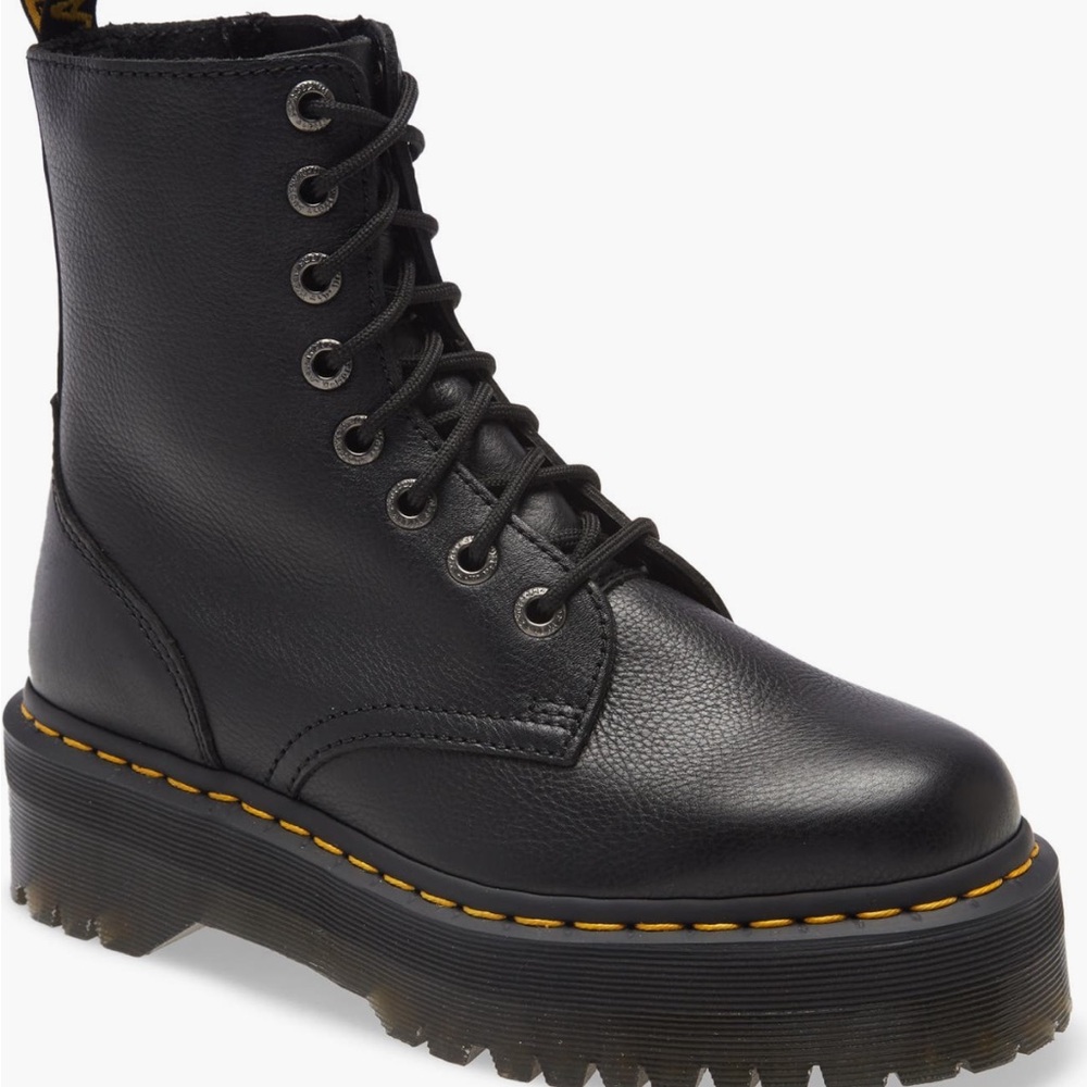 Dr. Martens Jadon Platform Leather Boots Size 6